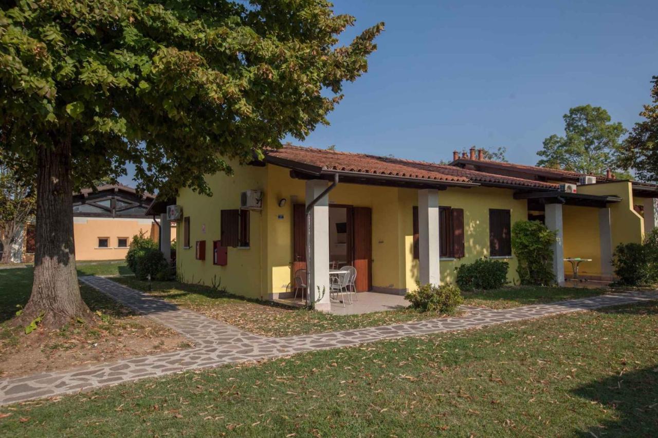 Holiday Homes In Sirmione/Gardasee 22174 Exterior photo