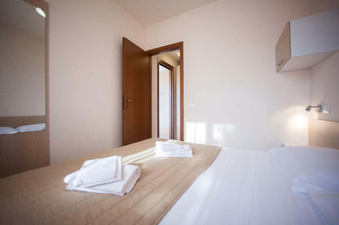 Holiday Homes In Sirmione/Gardasee 22174 Exterior photo